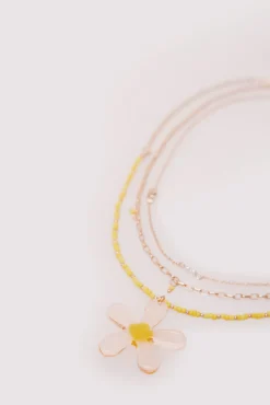 Collar flor y abalorios