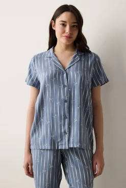 Conjunto de pijama camisero largo gris rayas
