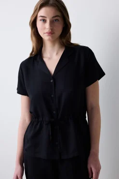 Conjunto de pijama largo camisero satinado negro