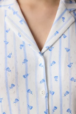 Conjunto de pijama largo camisero flores y rayas