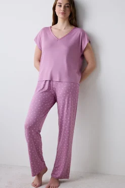 Conjunto de pijama largo lila flores