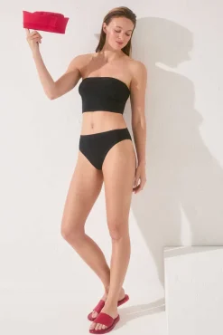 Crop top bikini bandeau negro