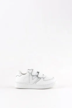 Deportivas blancas para niños