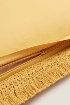 Funda cojín algodón flecos