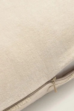 Funda cojín flores bordadas