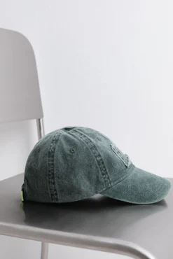 Gorra algodón logo bordado botella