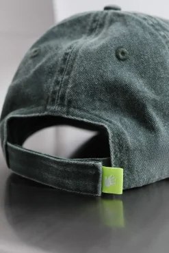 Gorra algodón logo bordado botella