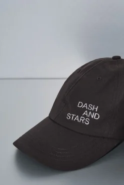 Gorra técnica ajustable logo negra