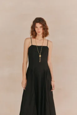 Leah. Vestido con godets