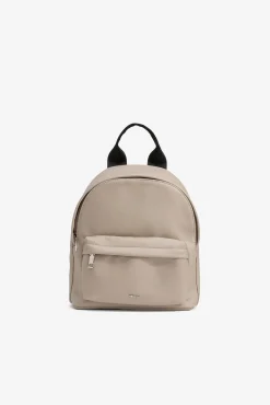 Mochila de piel sintética