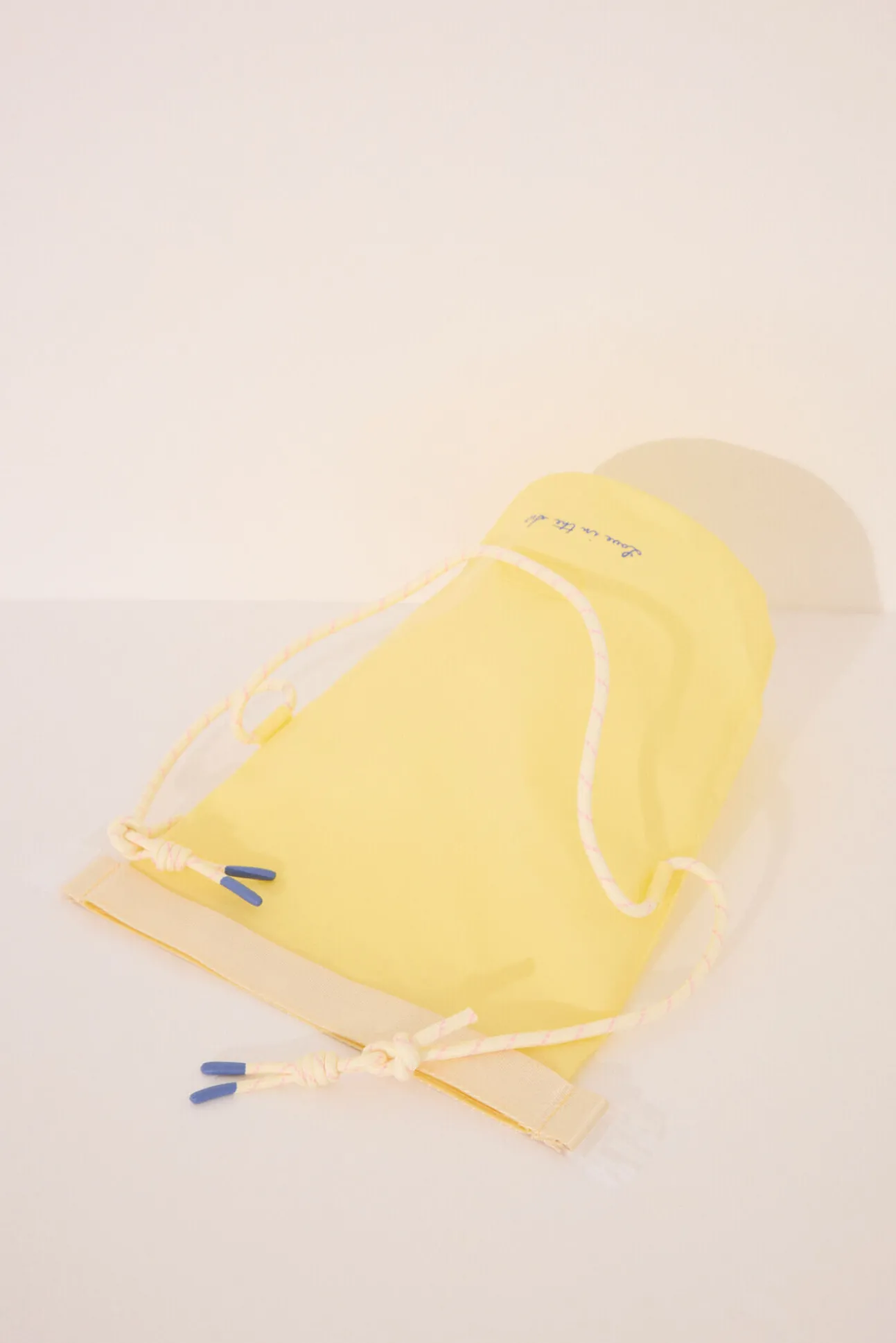 Neceser grande tipo saco water resistant