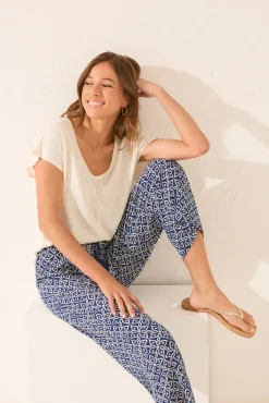 Pantalón Capri estampado sello