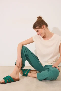 Pantalón Capri lino y viscosa verde