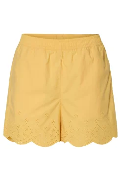 Pantalón corto