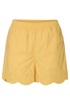 Pantalón corto
