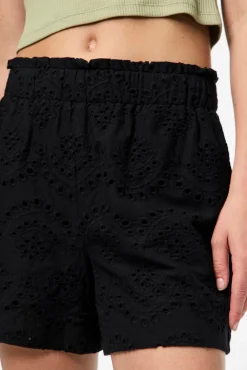 Pantalón corto