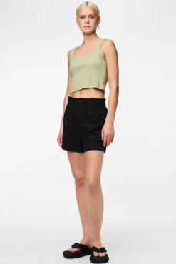 Pantalón corto