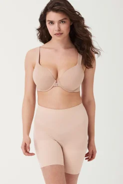Pantalón corto a media pierna compresion media nude SPANX
