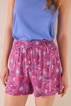 Pantalón corto estampado morado