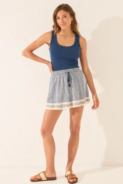 Pantalón corto estampado rayas cenefas