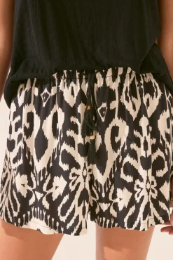 Pantalón corto viscosa estampado ikat