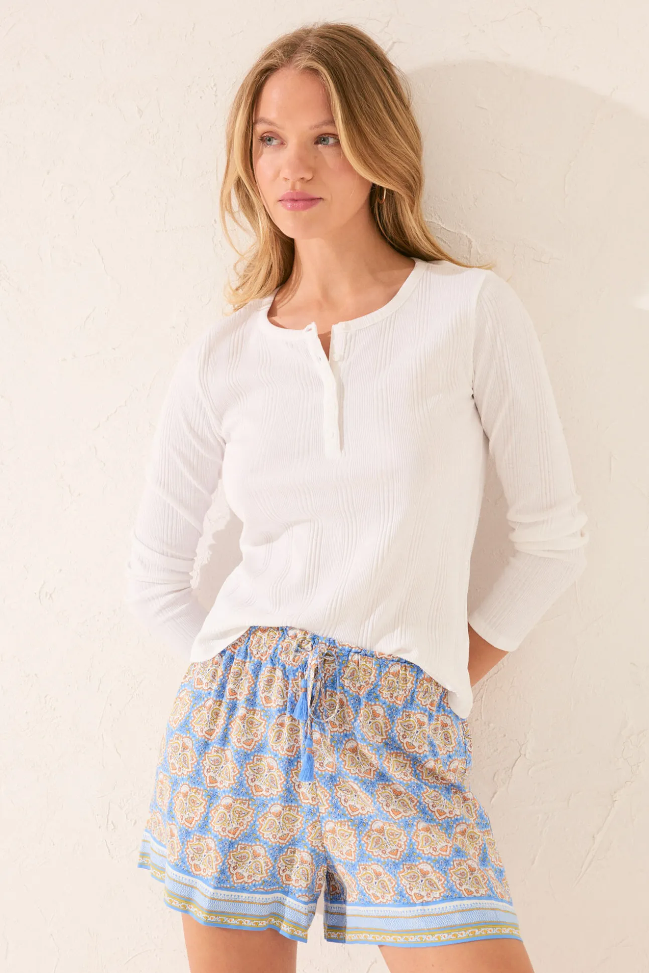 Pantalón corto viscosa estampado azul