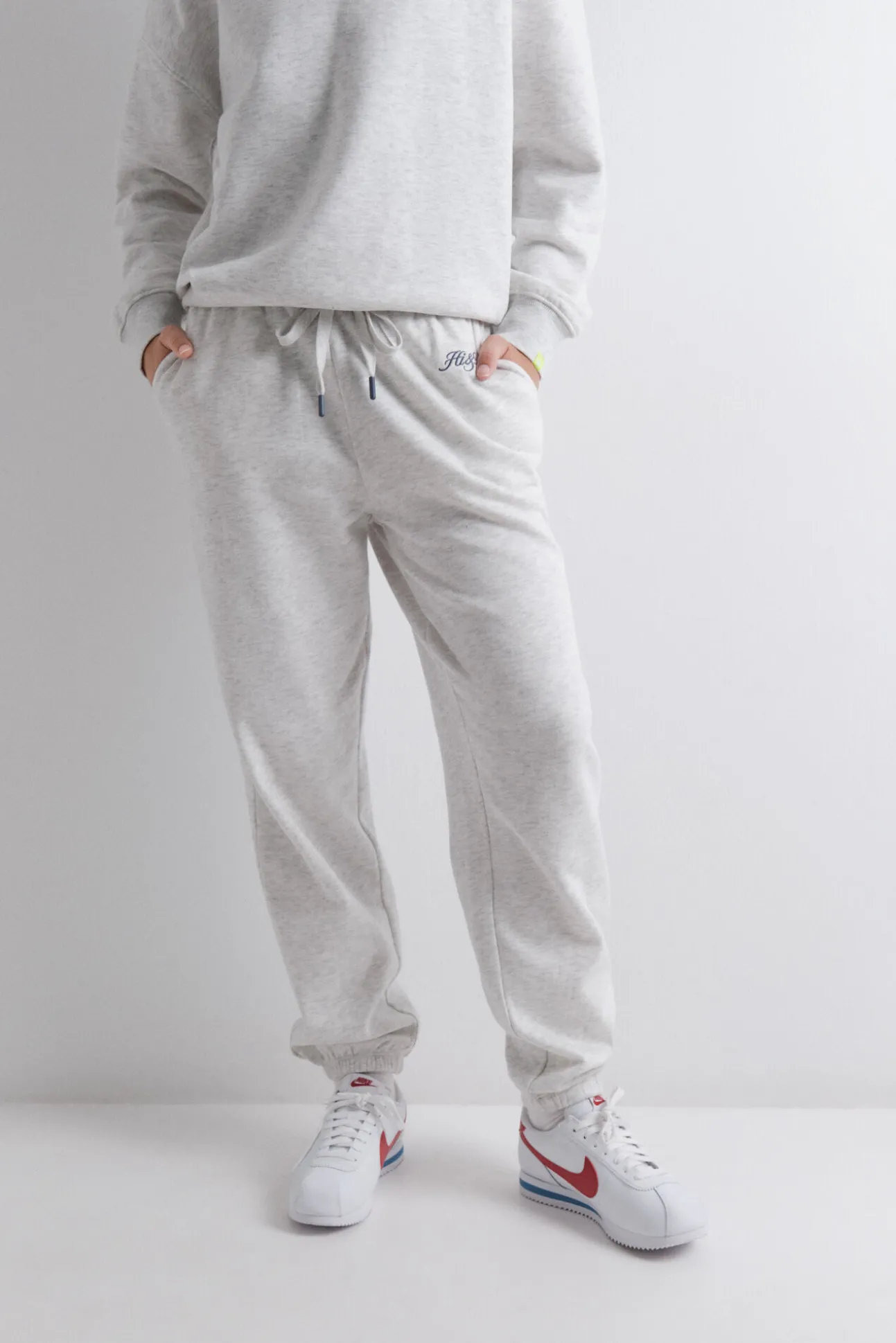 Pantalón jogger felpa algodón gris oscuro
