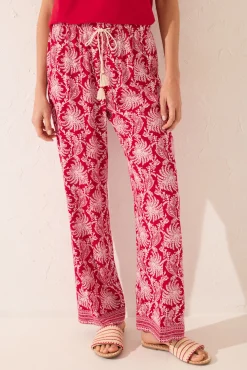 Pantalón largo viscosa estampado hojas rojo