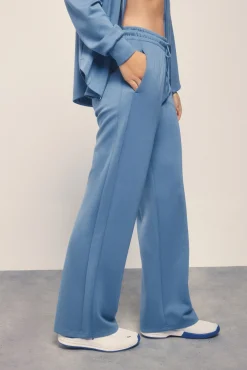 Pantalón recto ancho tacto suave azul