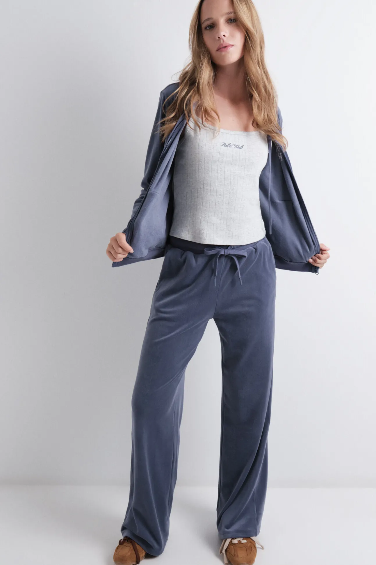 Pantalón terciopelo suave azul