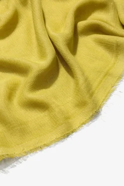 Pañuelo Rectangular con Hilo Metálico
