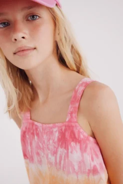 Peto tye dye niña