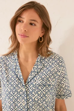 Pijama camisero estampado sello