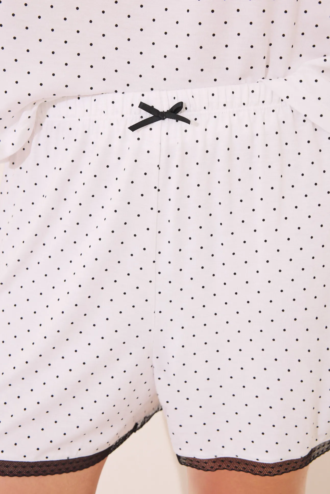 Pijama corto lunares blanco