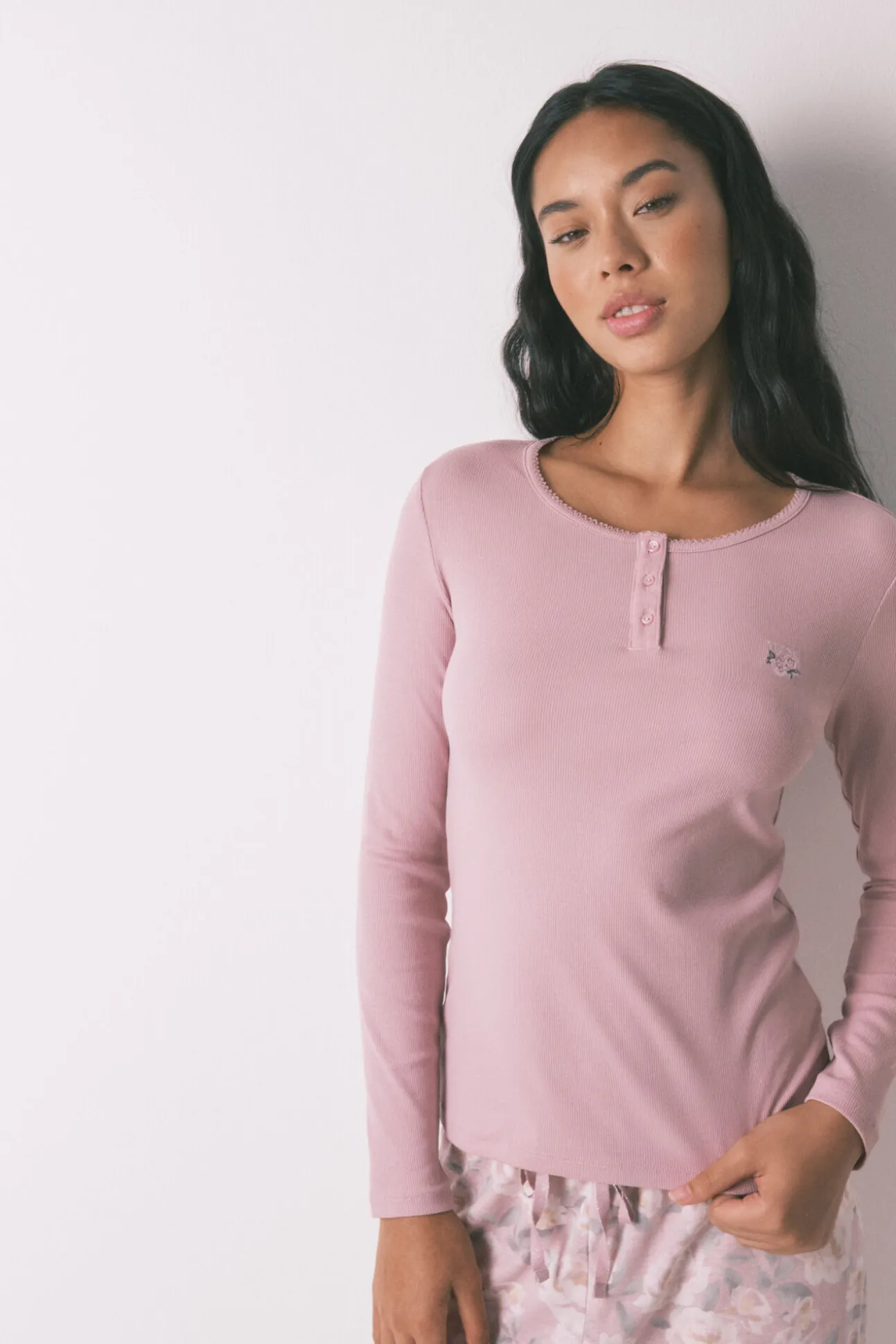 Pijama largo algodón estampado floral rosa