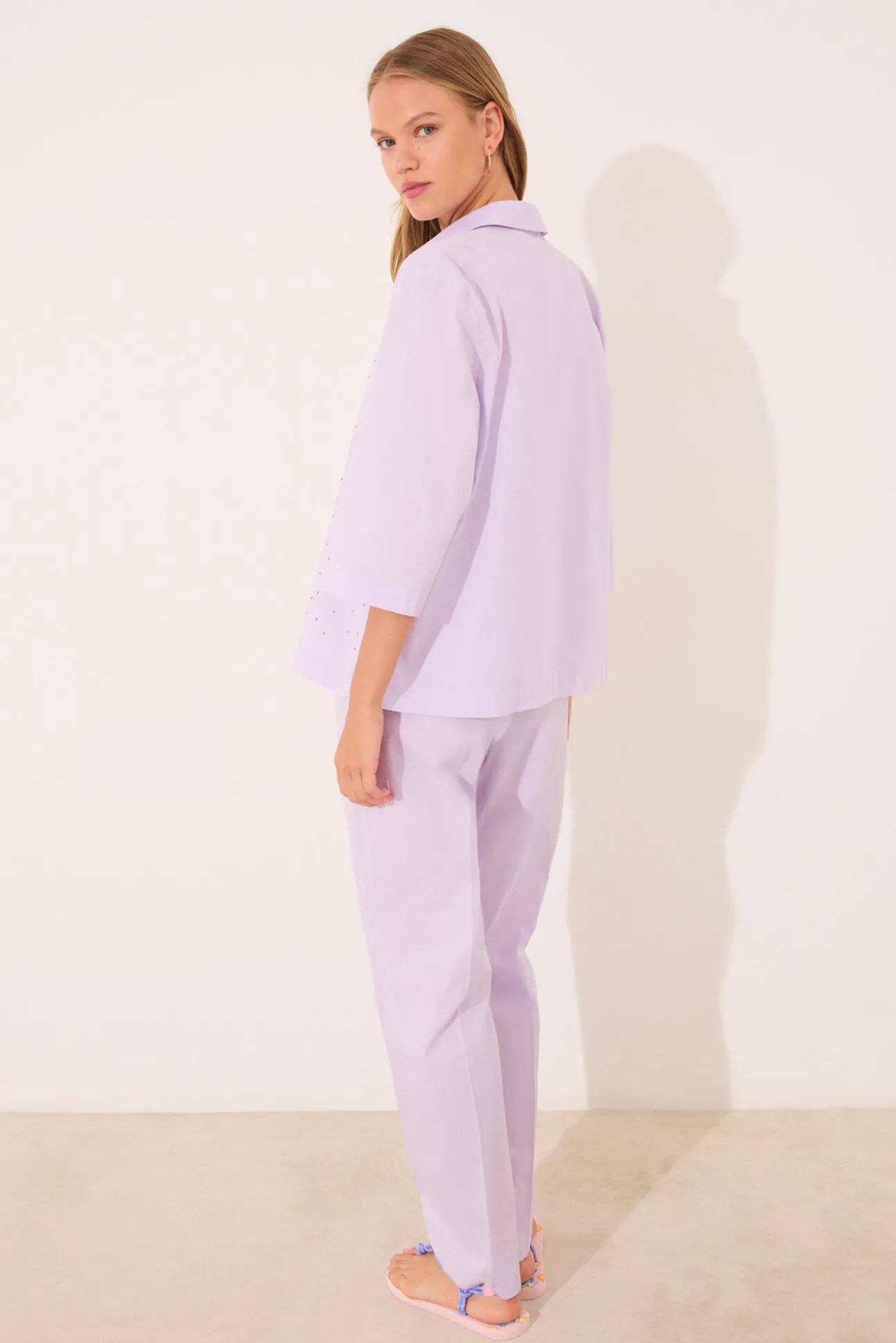 Pijama largo camisero lila strass