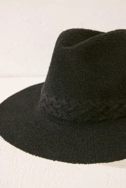Sombrero negro detalle trenzado