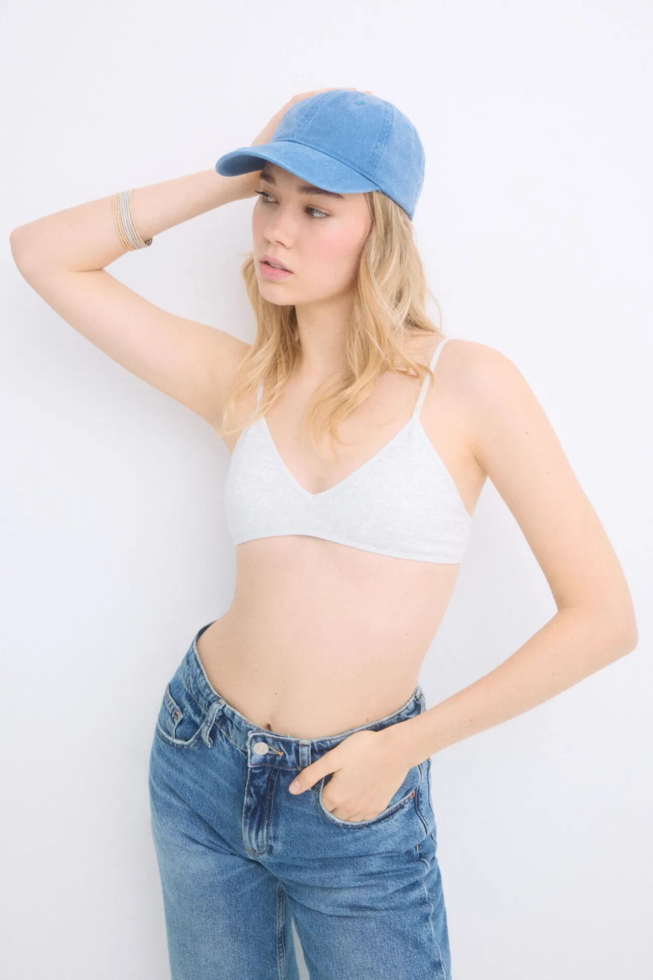 Sujetador Seamless triangular gris copas extraíbles