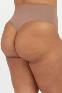 Tanga moldeador de talle alto nylon reciclado