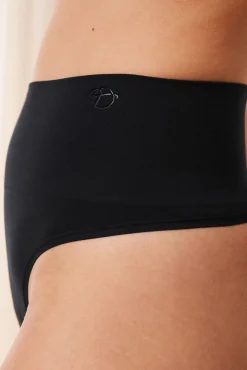 Tanga Triumph Soft Sculpt Bandeau String