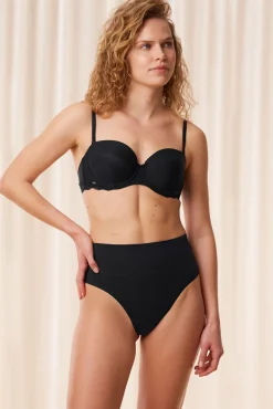 Tanga Triumph Soft Sculpt Bandeau String