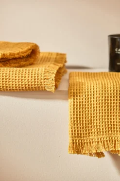 Toalla de baño mostaza Marte