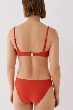 Top bikini anilla dorada
