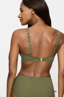 Top de bikini con aro