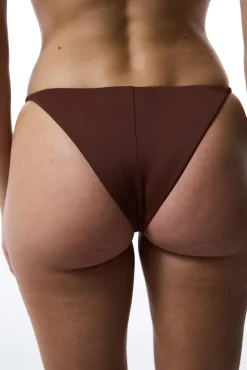 Top de bikini marrón