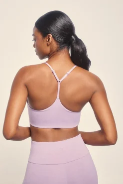 Top deportivo lila
