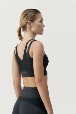 Top Reka Black
