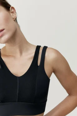 Top Reka Black
