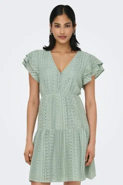 Vestido corto manga corta