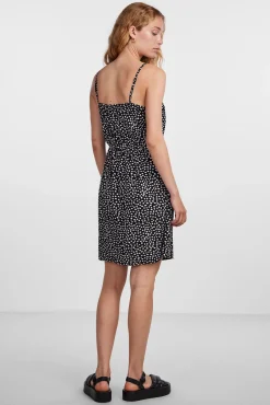 Vestido corto tirantes